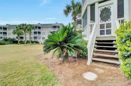 103 H Tidewater by Avantstay Walk to Beach Community Pool