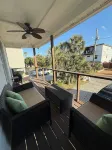 Turtle Cove B • Stylish 2BR Duplex with Extra Half Bath + Walk to Beach