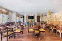 Sleep Inn & Suites Devils Lake - breakfast