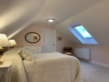 Magog View peaceful top floor barn conversion in South Cambridge Отели рядом с достопримечательностью «TWI Ltd»