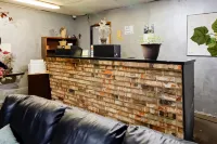 OYO Pinewood Inn & Suites Silsbee Hotels in Lumberton