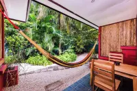 Beach Studio in Playa Grande. Fast WiFi, Cold AC, Full kitchen. Close to beach.
