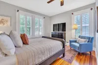 Chic Downtown 2BR Condo walk to The Well Arena