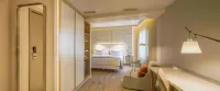 NH Collection Lisboa Liberdade Отели в г. Лиссабон