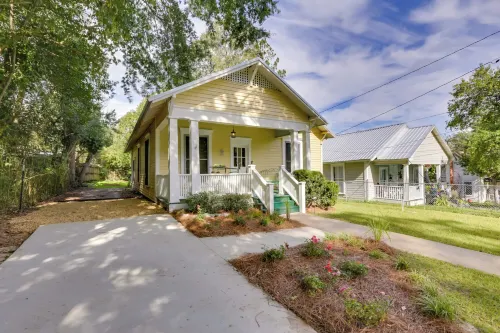 Thomasville Cottage Near the Big Oak and Downtown! - 3-نجوم