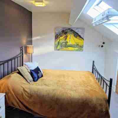 Grand Lakeland Stone Town House Rooms