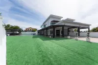 CloClo Villa - Truly Cuti-Cuti Melaka - 24pax