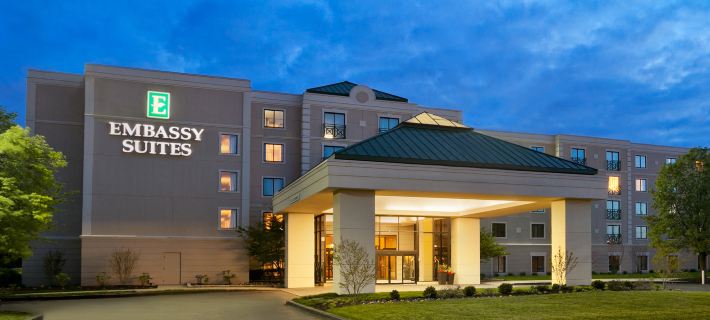 Embassy Suites by Hilton Philadelphia Airport Отели в г. Филадельфия