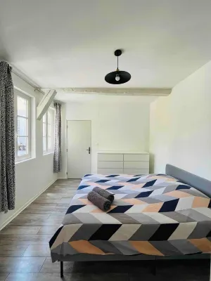 La Glycine - Maison Entière Terrasse Extérieure Hotels in Seignelay