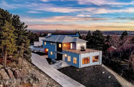 Mountainside Luxury Entertainer | Game Room & Deck