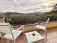 "Home from Home" with outdoor spaces for eating and relaxing, 5 minutes from the sea. Hotels in Tortoreto