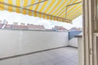 Stylish 3BR Apt With Balcony City Center - Condos