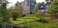 Cosy Cottage In grounds of Old Monastery - easy access  Loch Lomond and Glasgow Hotels in 