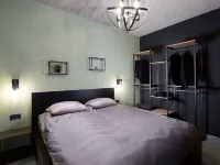 House Kova - homage to coalmine - Industrial style pet friendly house with pool