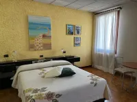 Right in the middle of a community of 8,000 in the Po Delta Park Hotel a Taglio di Po