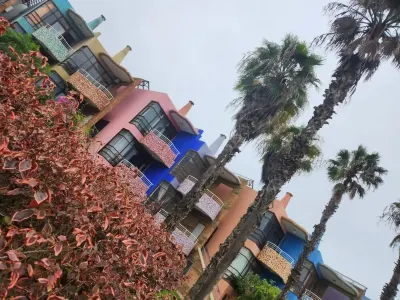 Terrific Peaceful apartment Hotels near شاطئ طاماريس