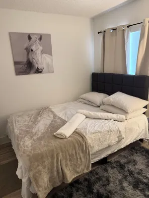 Stay close to shopping paradise! Apartment near Sawgrass Mills and Hardrock