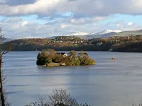 Waterside - Luxury Menai Bridge Holiday Cottage - Walk to restaurants and bars Hotels in Menai Bridge