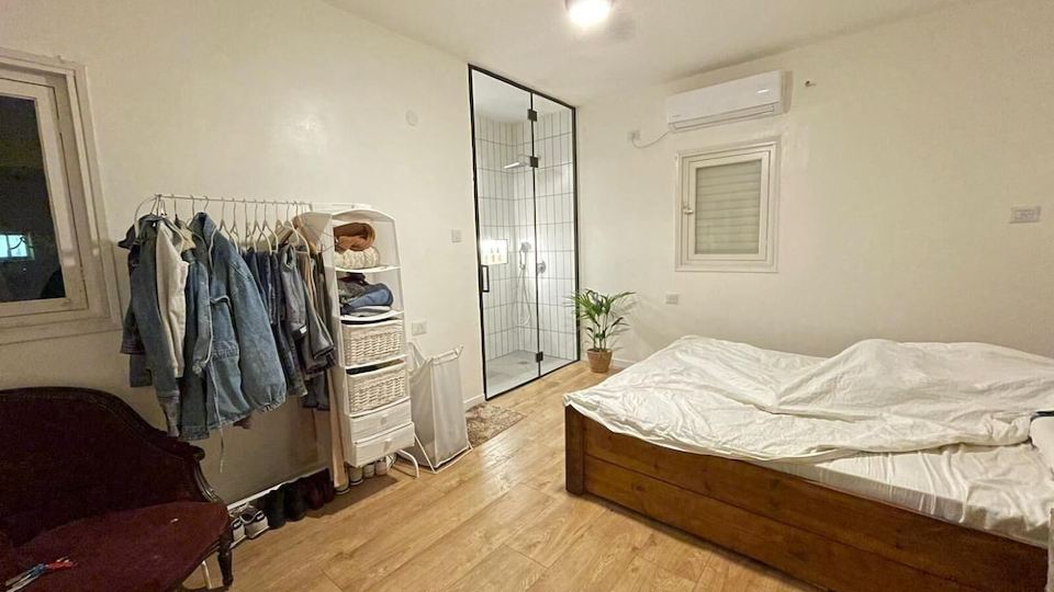 amazing vacation flat 2 minutes from the beach and Kikar
