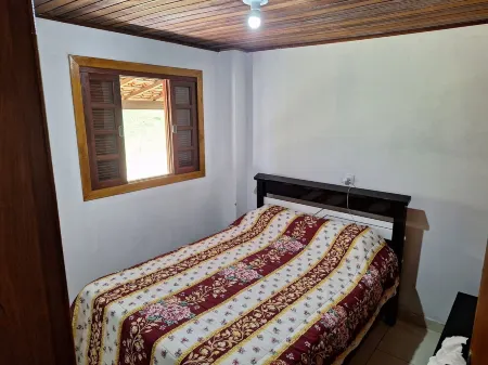 Complete house with two barbecue grills, swimming pool, kiosk, fishing spot on site. Отели в г. Эстрема