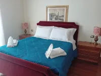 Casa MAMMA, family relaxation on Lake Iseo - elegant apartment - 2 rooms Hotels in Lovere