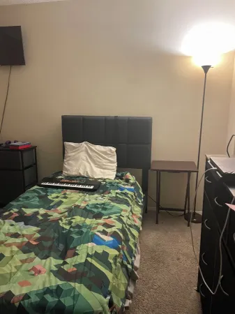 Old but classy 2-bedroom apartment in charming Columbia with AC, WiFi