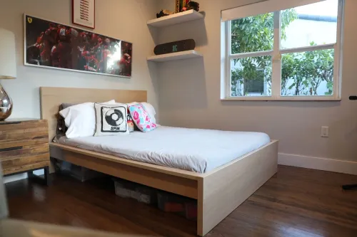 New! Charming 3-bed modern beach house with beautiful garden Hotels in Surfside