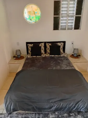 Suite with private garage. Location: 5 km from the centerPets are welcome