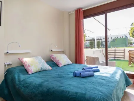 Golf San Jordi (Vinaros) Apartment 81m2 2 bedrooms, 2 bathrooms and living room 2 gardens. Отели в г. Сан-Хорхе