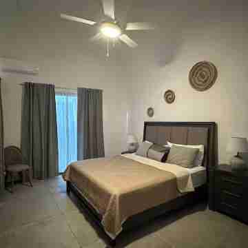 Beautiful 3 BR Villa in Tracadero Beach Resort Rooms