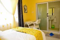 3-bedroom bungalow in brilliant Nakuru with Highspeed WiFi & Top-Notch Security. Hotels in Menengai