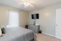 Spacious 3bd/2ba near Casino