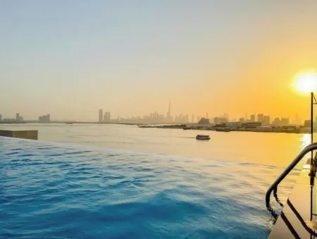 Burj Khalifa view&Creek sea view Отели рядом с достопримечательностью «Desert Palm Polo Club»