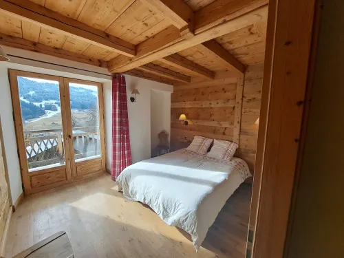 Spacious, comfortable, quiet, sunny farmhouse with views of Mt Blanc near Megève