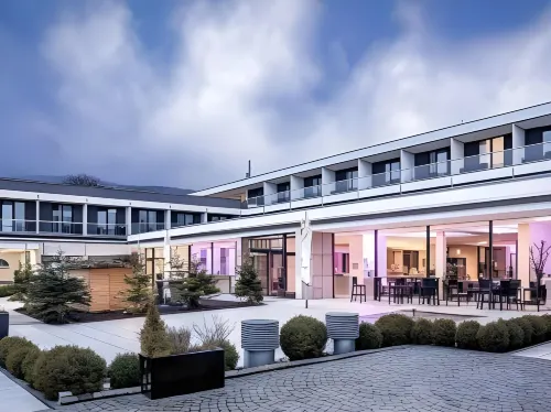 Schlosshotel Bad Wilhelmshöhe Hotels in Schauenburg