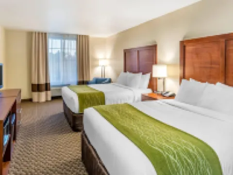 Comfort Inn & Suites Lancaster Antelope Valley Hotels in Lancaster