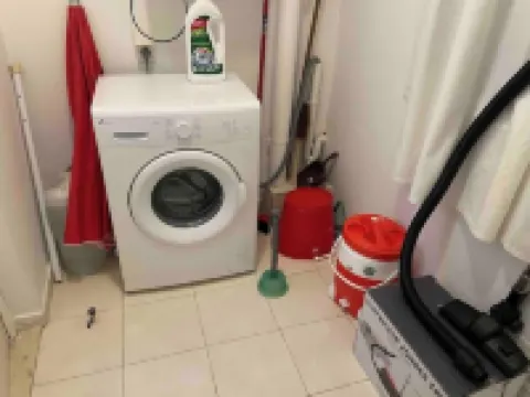 Cozy and spacious apartment near the beach