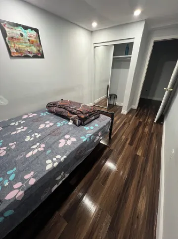 Great Room Near YYZ Brampton