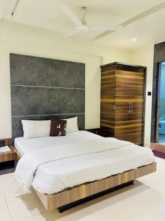 HOTEL SHIVAM EXECUTIVE Отели в г. Уэйки Тарф Уода