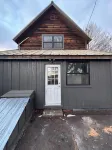 Cozy Glenwood retreat near Mt. Adams—ideal for families!