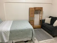 Cozy Guesthouse in Middle of Grand Cayman