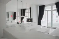 โรงแรม SU & Aqualand