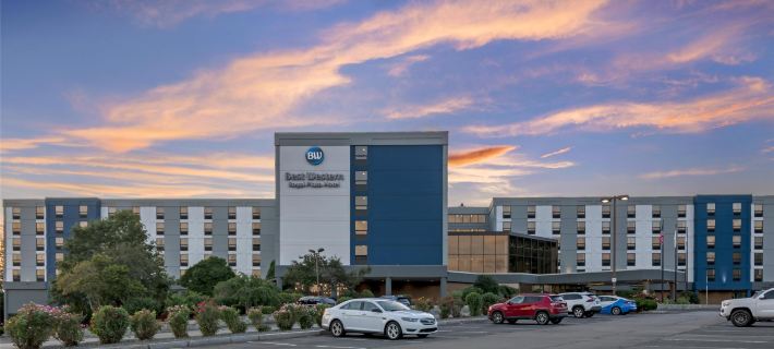 Best Western Royal Plaza Hotel and Trade Center Hotels in Middlesex County
