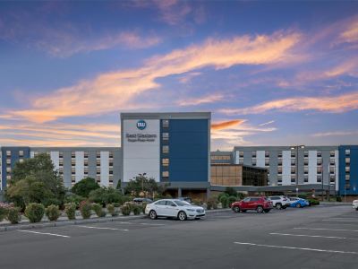 Best Western Royal Plaza Hotel and Trade Center