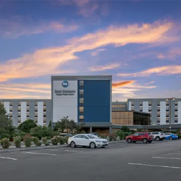 Best Western Royal Plaza Hotel and Trade Center
