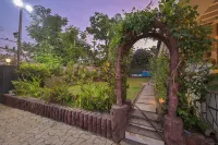 35 summer hill 4bhk by Arabian villas with huge pool and lawns