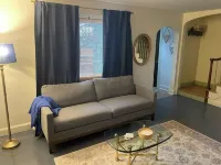 Charming 2-bedroom Gem, Scenic Views + Deck, Fire Pit Các khách sạn ở Dubois