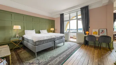 Waxholms Hotell Отели рядом с достопримечательностью «Vaxholms Kyrka»
