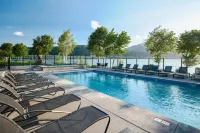 Best Western Plus Hood River Inn - Pools