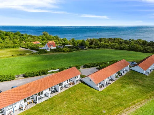 "Sandrine" - 400m from the sea